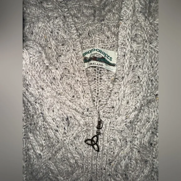 Aran Crafts Honeycomb hood zip up EUC - Picture 7 of 8